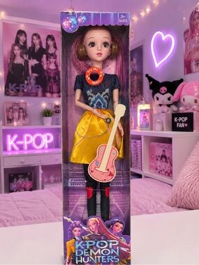 Large KPOP Demon Hunters Mari Singing Doll with Guitar – Music Doll – Brand New